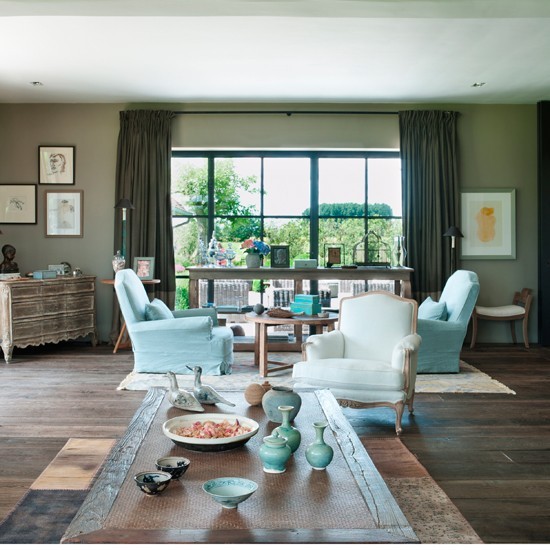 grey-and-aqua-living-room-homes-and-gardens-housetohome